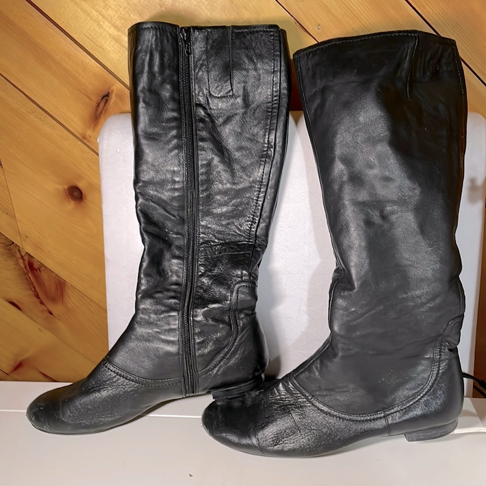 Nine West tall flat boot
